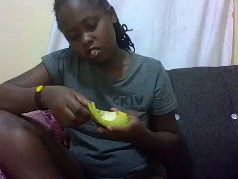 Snapshot of Sweetcecie01 chatting on May 25, 2026, 9:57 pm Sweetcecie01 online show from May 25, 2026, 9:57 pm