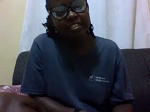 Snapshot of Sweetcecie01 chatting on May 14, 2026, 8:39 pm Sweetcecie01 online show from May 14, 2026, 8:39 pm