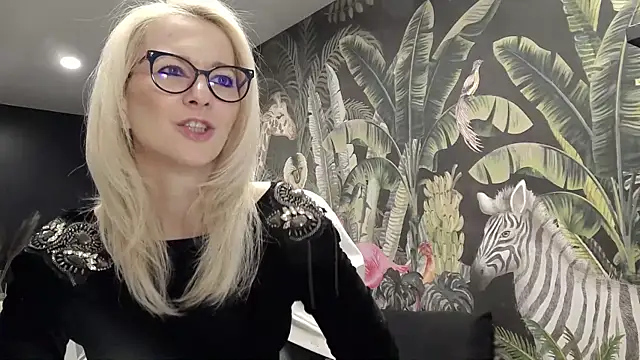 Snapshot of carla88 chatting on February 10, 2026, 1:10 pm carla88 online show from February 10, 2026, 1:10 pm