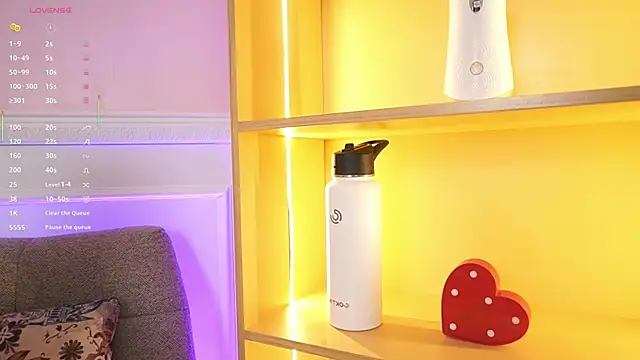 Anybuny online show from October 25, 2025, 2:28 pm