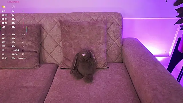 Snapshot of Anybuny chatting on February 13, 2026, 1:00 pm Anybuny online show from February 13, 2026, 1:00 pm