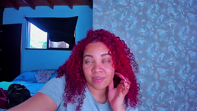 Snapshot of AngelaCoffee chatting on February 2, 2026, 10:42 pm AngelaCoffee online show from February 2, 2026, 10:42 pm