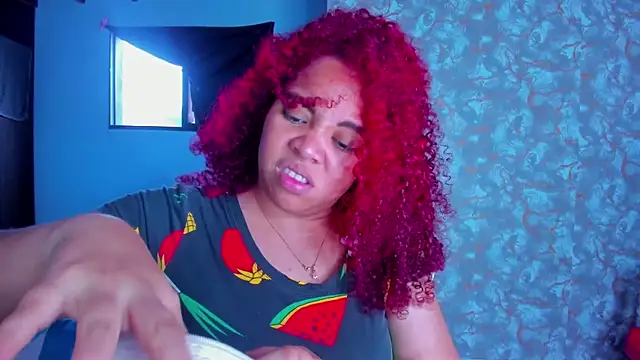 Snapshot of AngelaCoffee chatting on February 1, 2026, 9:02 pm AngelaCoffee online show from February 1, 2026, 9:02 pm