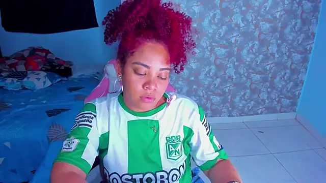 Snapshot of AngelaCoffee chatting on February 3, 2026, 11:21 pm AngelaCoffee online show from February 3, 2026, 11:21 pm