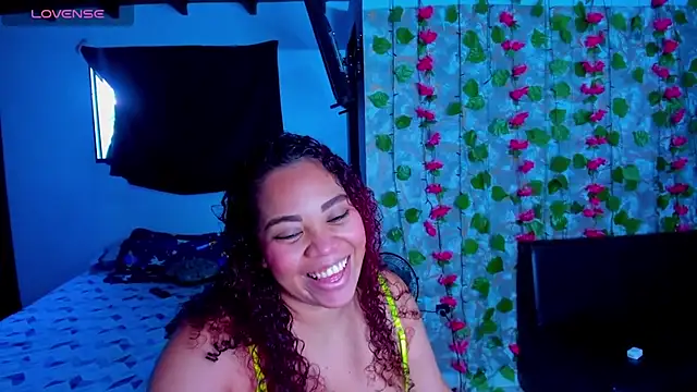 Snapshot of AngelaCoffee chatting on May 22, 2026, 8:29 pm AngelaCoffee online show from May 22, 2026, 8:29 pm