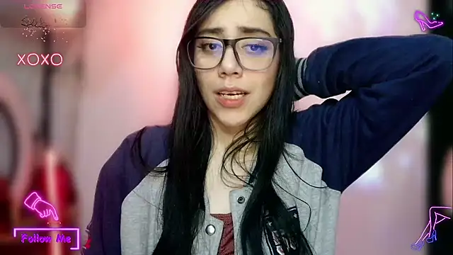 LauGrayJ online show from December 16, 2025, 7:23 am