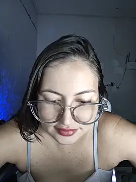 dani123unica online show from April 9, 2026, 10:21 am