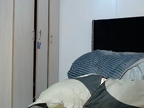 Snapshot of sexxyykittyy chatting on November 25, 2025, 4:24 am sexxyykittyy online show from November 25, 2025, 4:24 am