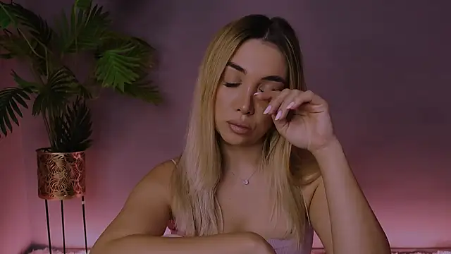 Snapshot of Jessielle chatting on January 13, 2026, 1:48 pm Jessielle online show from January 13, 2026, 1:48 pm