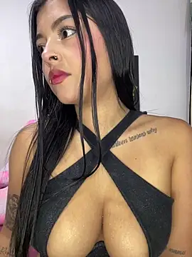 Dulce-diosa online show from April 14, 2026, 1:21 am