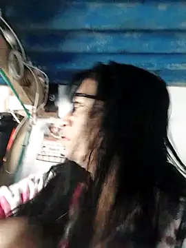 clarita 01 online show from April 15, 2026, 1:37 pm