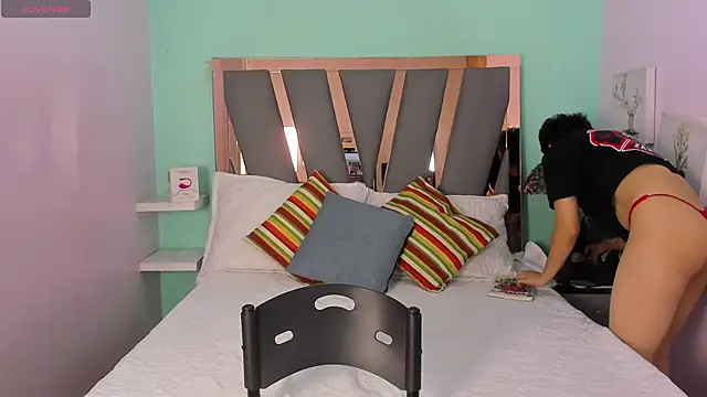 Ethan lennox online show from November 27, 2025, 9:04 pm