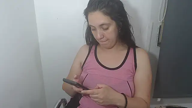 Snapshot of lulitasexy chatting on January 15, 2025, 3:33 am lulitasexy online show from January 15, 2025, 3:33 am