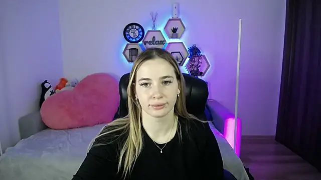 SabrinViolet online show from February 24, 2026, 9:10 am