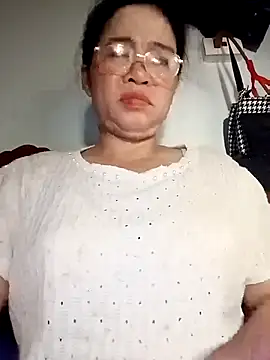 Snapshot of Sexy-asslove90 chatting on September 28, 2025, 6:31 am Sexy-asslove90 online show from September 28, 2025, 6:31 am