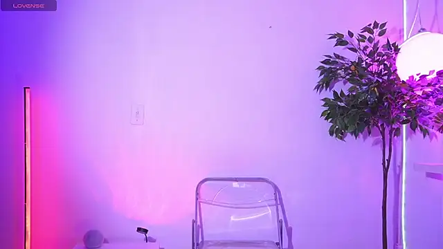 Snapshot of catalina__lovers chatting on February 2, 2026, 7:13 pm catalina lovers online show from February 2, 2026, 7:13 pm