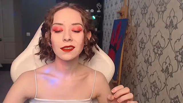 FascinatingEyess online show from April 13, 2026, 9:30 pm