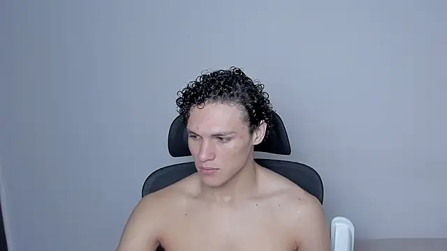 laurent nova online show from November 17, 2025, 1:09 am