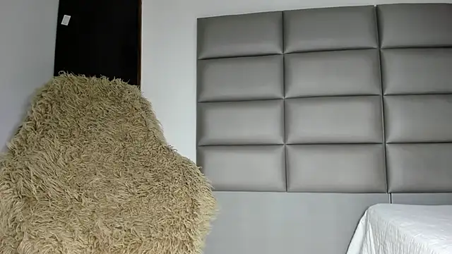 dereksmith2 online show from February 4, 2026, 4:02 pm