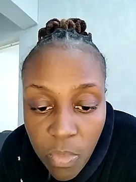 Snapshot of SlutyQueen32 chatting on June 13, 2026, 8:56 am SlutyQueen32 online show from June 13, 2026, 8:56 am