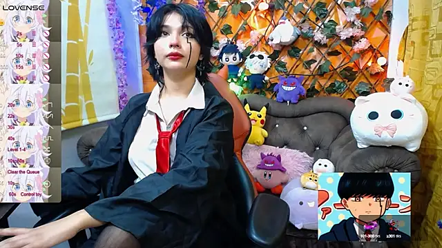 Snapshot of ravenn_20 chatting on February 21, 2025, 11:33 am ravenn 20 online show from February 21, 2025, 11:33 am