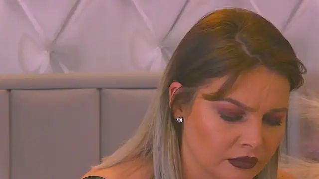 RissaRheys online show from November 25, 2025, 6:52 pm