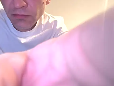 AttractiveSilk5 online show from April 3, 2026, 11:55 pm