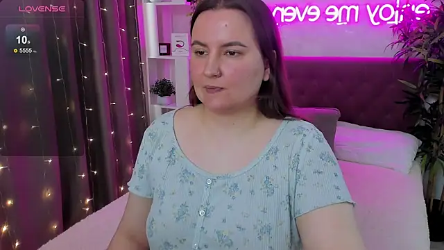 FeralPeach online show from May 24, 2026, 8:58 am