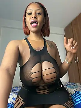 Snapshot of Rose_berry chatting on July 8, 2026, 6:14 am Rose berry online show from July 8, 2026, 6:14 am