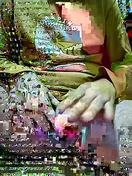 Collegeboywithbigweapan21 online show from April 3, 2026, 6:58 pm