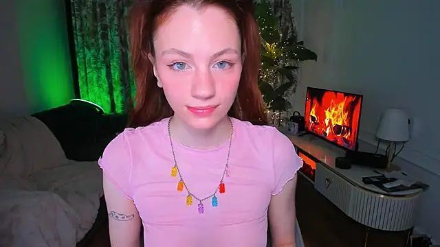 Snapshot of Alyssa_Smitt chatting on January 7, 2026, 11:21 pm Alyssa Smitt online show from January 7, 2026, 11:21 pm