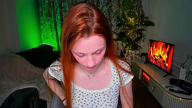 Snapshot of Alyssa_Smitt chatting on January 10, 2026, 11:11 pm Alyssa Smitt online show from January 10, 2026, 11:11 pm