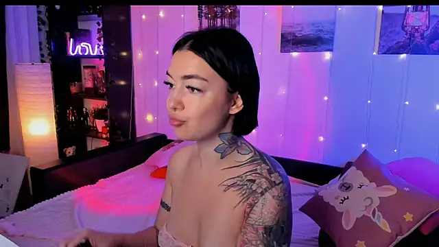 Magic Allie online show from November 17, 2025, 6:39 am