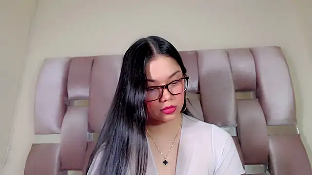 Snapshot of JasmineMoore chatting on July 29, 2026, 9:03 pm JasmineMoore online show from July 29, 2026, 9:03 pm