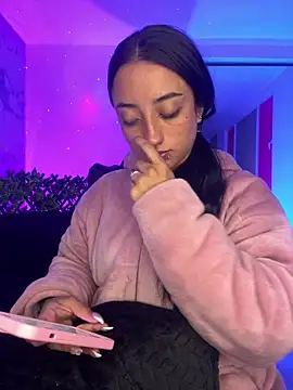 Ady 18 online show from February 17, 2026, 9:12 pm