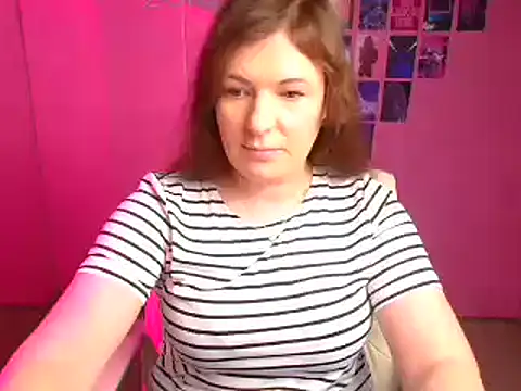 Lissmilf online show from November 5, 2025, 12:41 pm