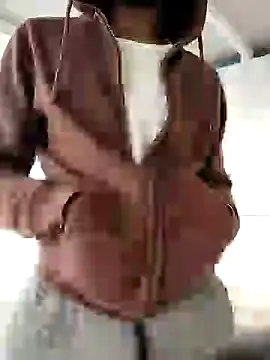 Snapshot of KeptupInosine chatting on March 3, 2025, 6:42 am KeptupInosine online show from March 3, 2025, 6:42 am