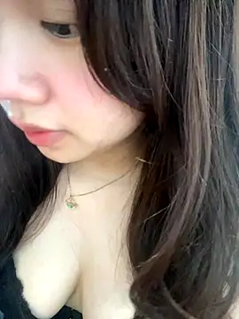 Hotellinh12 online show from November 24, 2025, 7:41 am