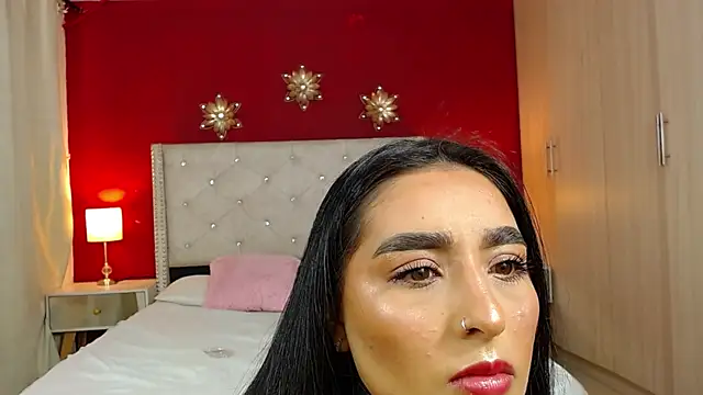 Snapshot of Kim_and_Mia chatting on July 7, 2026, 3:59 pm Kim and Mia online show from July 7, 2026, 3:59 pm