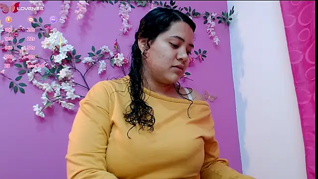 Watagatapitusberry1 online show from March 7, 2025, 1:20 am