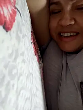 Snapshot of lovelyjhessy chatting on January 12, 2025, 2:14 am lovelyjhessy online show from January 12, 2025, 2:14 am