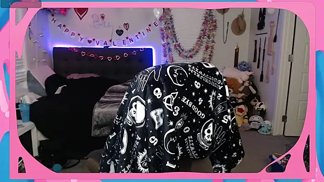 CirqueNoirBlu online show from February 11, 2026, 1:05 am