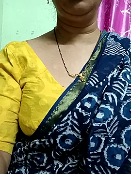 Snapshot of Rosy-B chatting on March 22, 2025, 12:39 am Rosy-B online show from March 22, 2025, 12:39 am