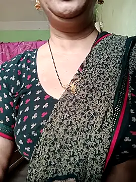 Snapshot of Rosy-B chatting on September 28, 2025, 12:28 am Rosy-B online show from September 28, 2025, 12:28 am