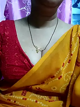 Snapshot of Rosy-B chatting on February 22, 2025, 12:27 am Rosy-B online show from February 22, 2025, 12:27 am