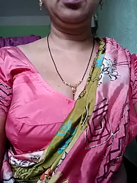 Snapshot of Rosy-B chatting on October 6, 2025, 12:34 am Rosy-B online show from October 6, 2025, 12:34 am