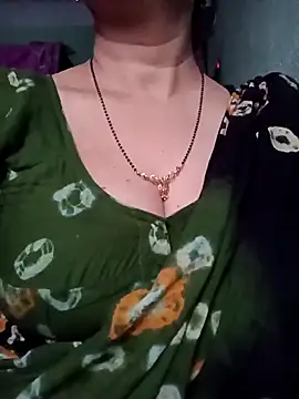 Snapshot of Rosy-B chatting on February 10, 2026, 12:53 am Rosy-B online show from February 10, 2026, 12:53 am