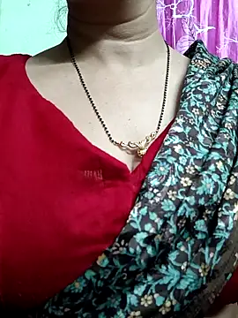 Snapshot of Rosy-B chatting on March 11, 2026, 8:58 pm Rosy-B online show from March 11, 2026, 8:58 pm