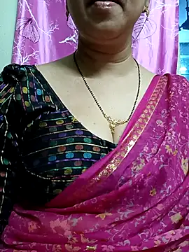 Snapshot of Rosy-B chatting on February 26, 2025, 12:20 am Rosy-B online show from February 26, 2025, 12:20 am