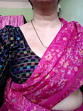 Snapshot of Rosy-B chatting on March 7, 2025, 9:51 am Rosy-B online show from March 7, 2025, 9:51 am